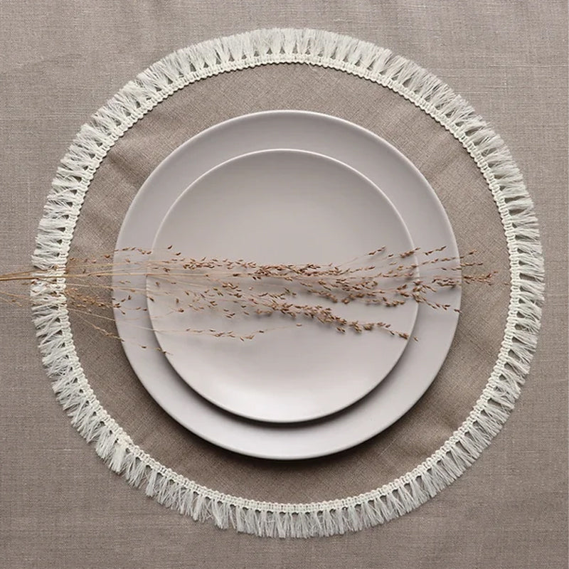 SET 4 TOVAGLIETTE ROTONDE IN LINO CON NAPPE