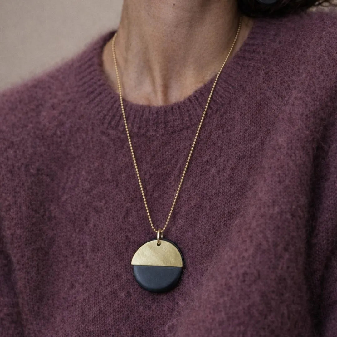 COLLANA ARTIGIANALE MOON IN ARDESIA E OTTONE