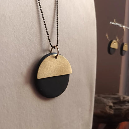 COLLANA ARTIGIANALE MOON IN ARDESIA E OTTONE