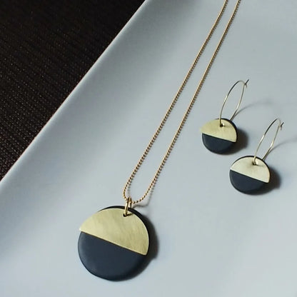 ORECCHINI ARTIGIANALI MOON IN ARDESIA E OTTONE
