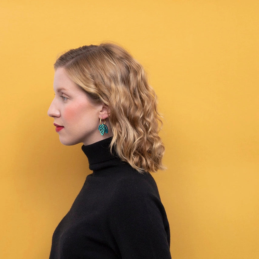 ORECCHINI IN LEGNO FOGLIE